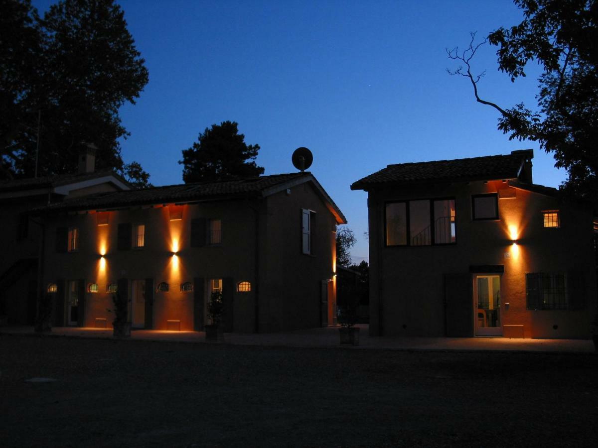Fienile Fico Fiera Apartment Bologna Luaran gambar